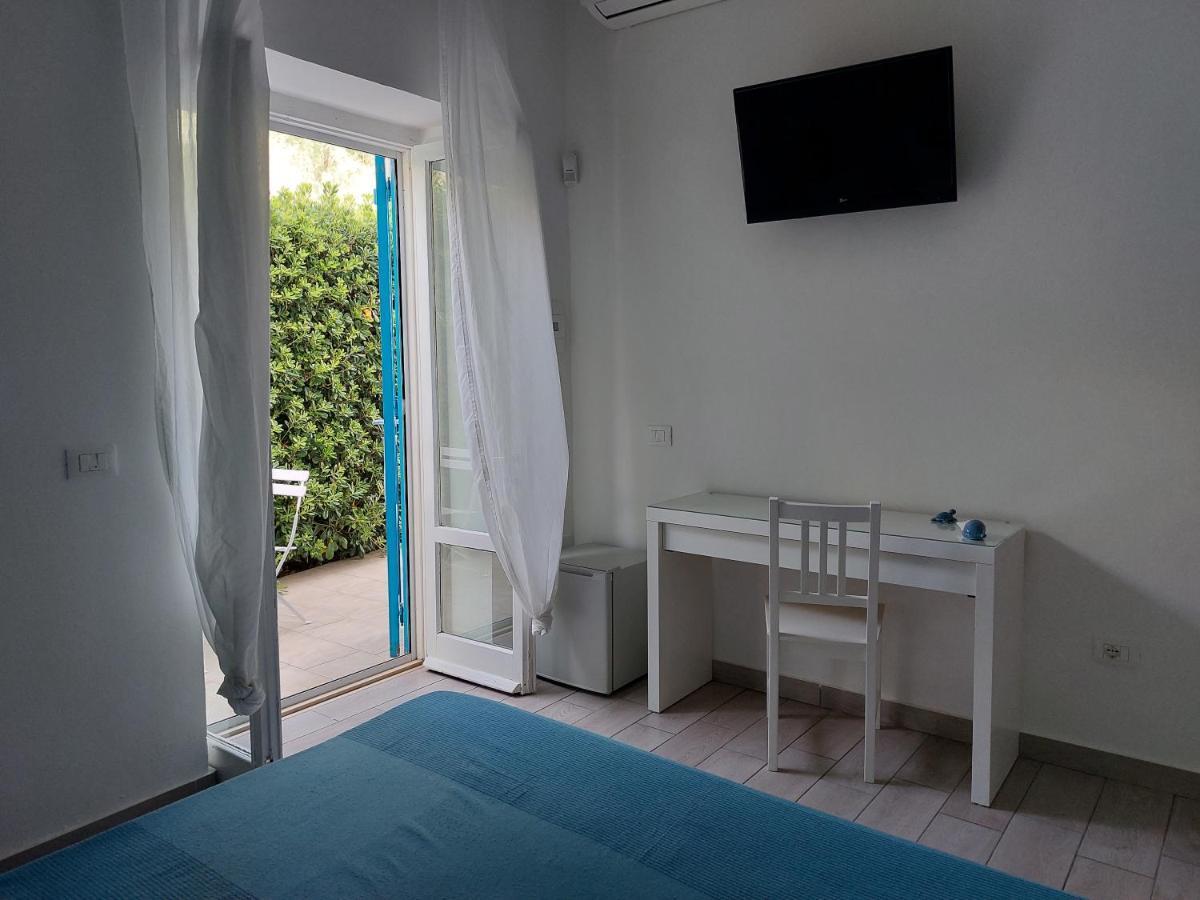 B&B Il Gabbiano Читтаделла-дель-Капо Экстерьер фото